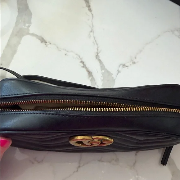 Black Quilted Crossbody Bag - Picture 4 of 7